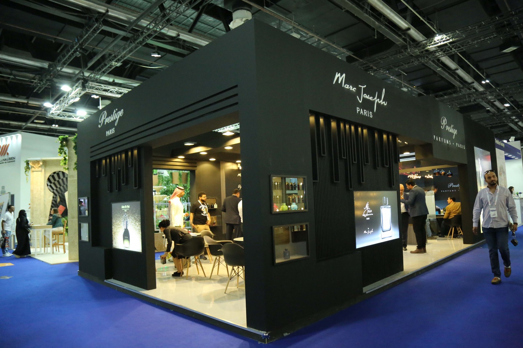 Exhibition Stand Designs- Beauty World stand